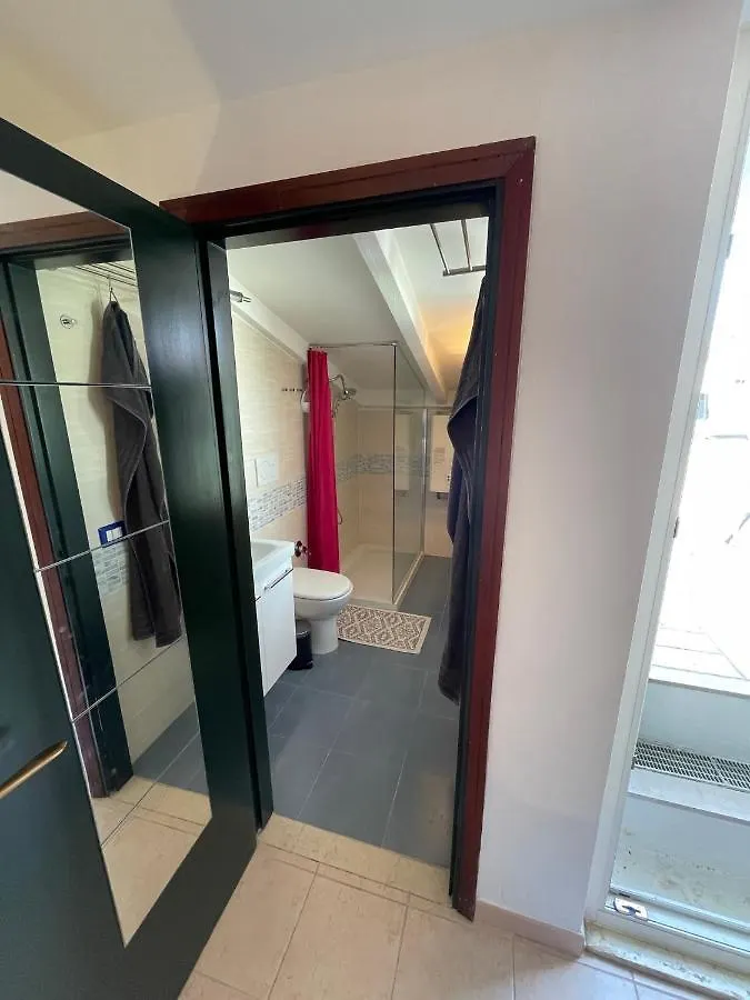 Wohnung Am Gardasee Mit Seeblick No Elevator Bardolino Apartment