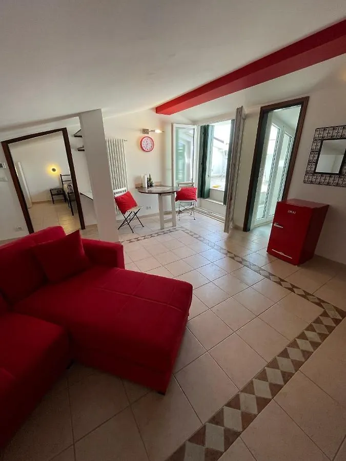 Wohnung Am Gardasee Mit Seeblick No Elevator Bardolino Apartment