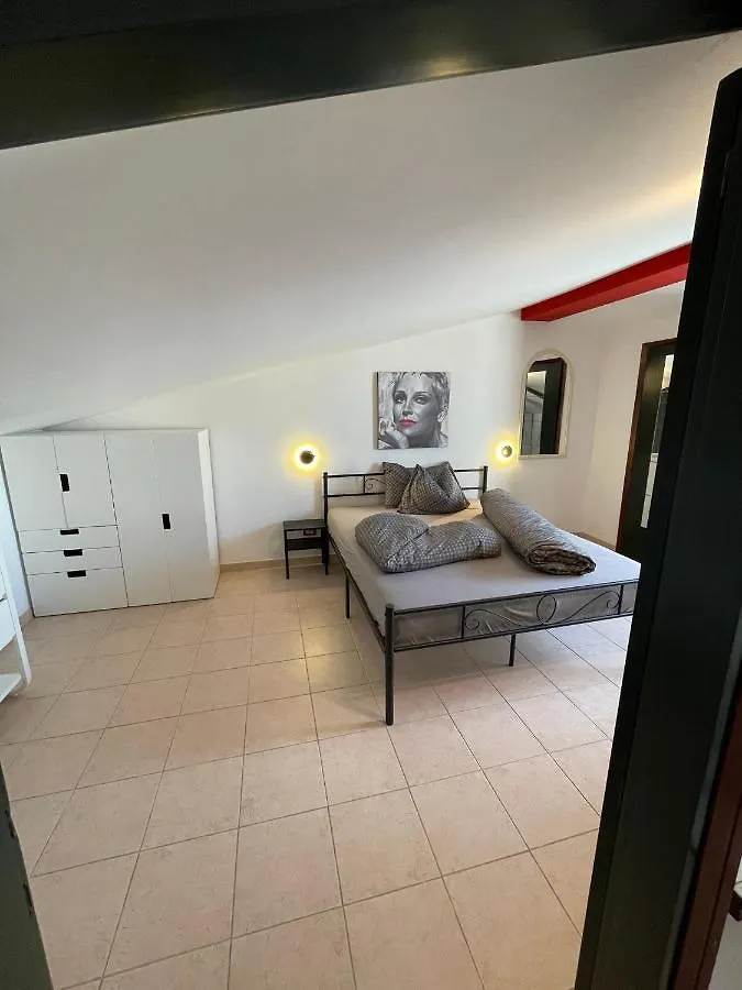 Apartment Wohnung Am Gardasee Mit Seeblick No Elevator Bardolino